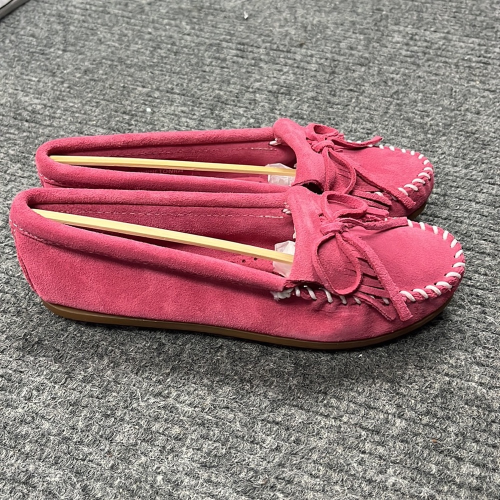 Minnetonka Pink Suede Bow Moccasins - Picture 2 of 9